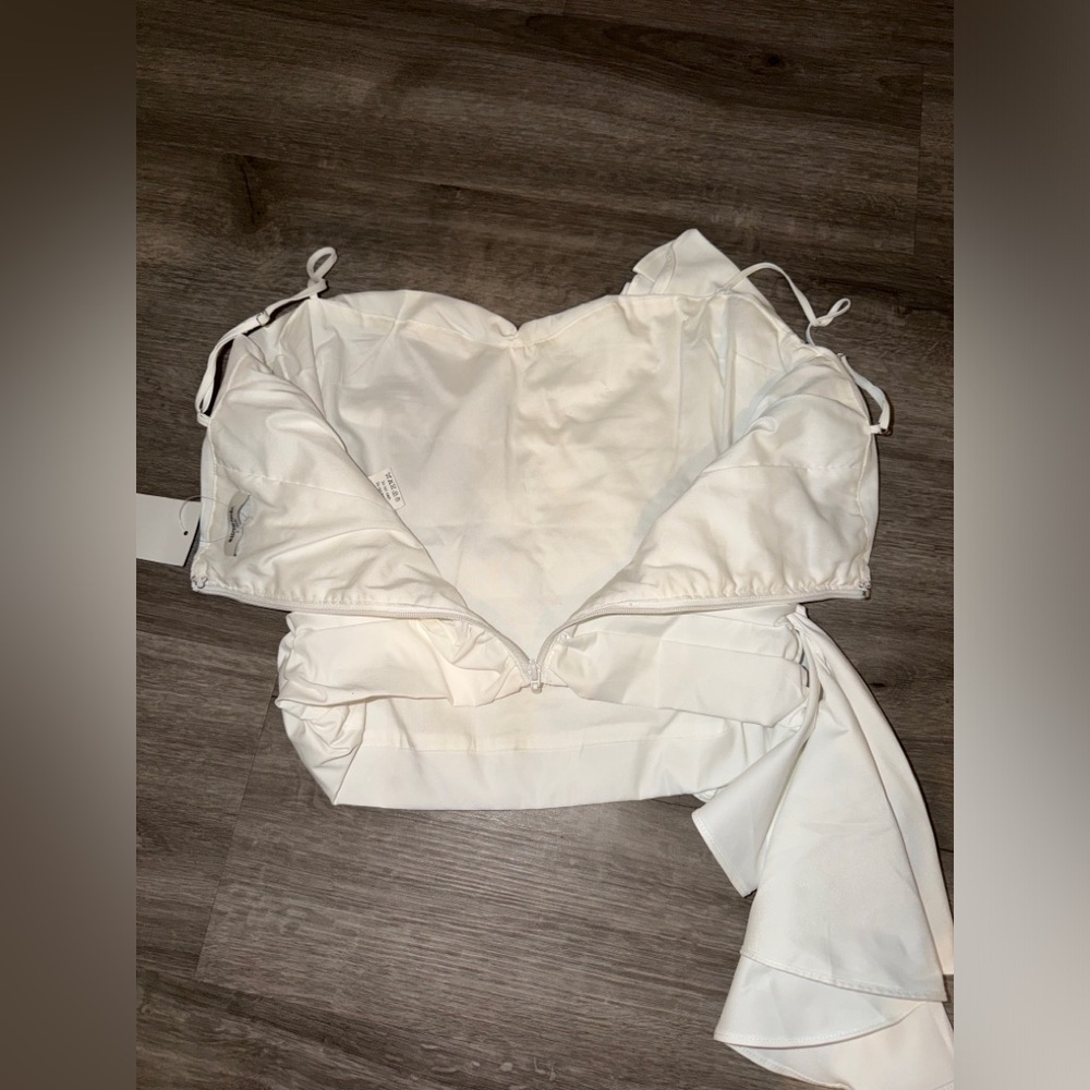 ❤️‍🔥Firm Price❤️‍🔥Mistress Rocks White Ruffle Top - Picture 10 of 13